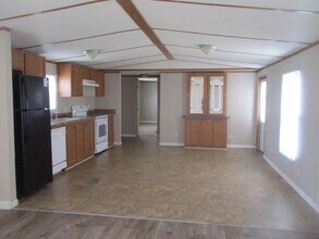 403 Debbie St in Oak Grove, KY - Building Photo - Building Photo