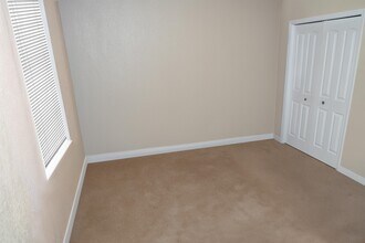 8443 Sandalwood Dr W in Tallahassee, FL - Building Photo - Building Photo