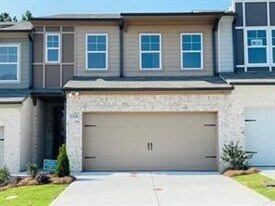 2326 Portrush Wy SE in Atlanta, GA - Building Photo