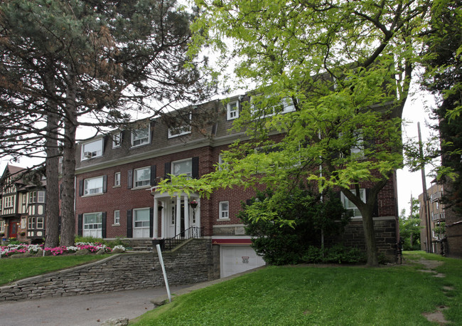 Dunmurray Apartments in Toronto, ON - Building Photo - Building Photo