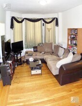 1086 Commonwealth Ave in Boston, MA - Building Photo - Building Photo