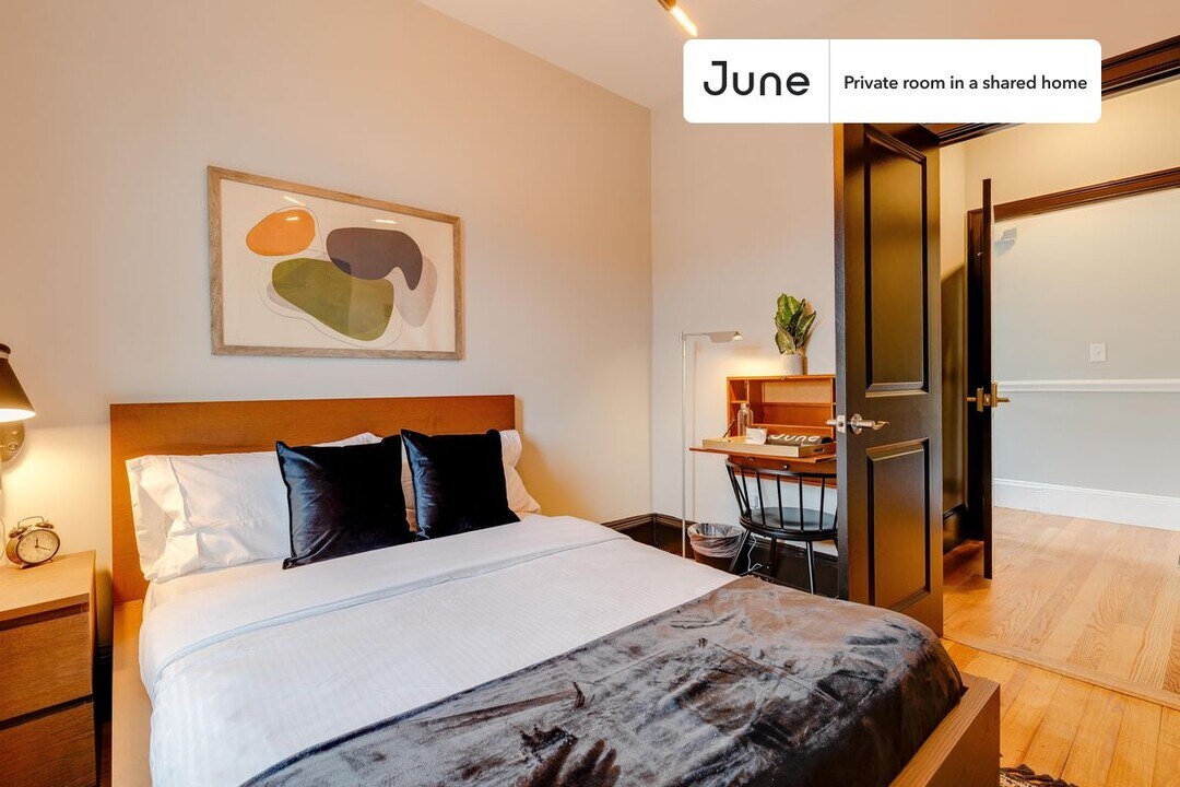 Room in Shared 4 bed/1.5 bath home in Boston, MA - Building Photo