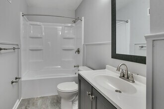 2110 S 50th St in Omaha, NE - Building Photo - Building Photo