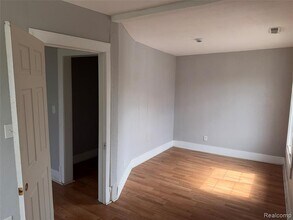 2174 Springle St in Detroit, MI - Building Photo - Building Photo