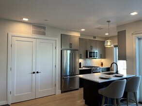 287 Maverick St in Boston, MA - Building Photo - Building Photo