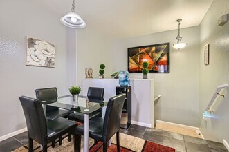 6321 Rolling Rose St in North Las Vegas, NV - Building Photo - Building Photo