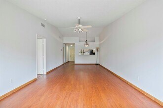 10240 Boca Bend W in Boca Raton, FL - Building Photo - Building Photo