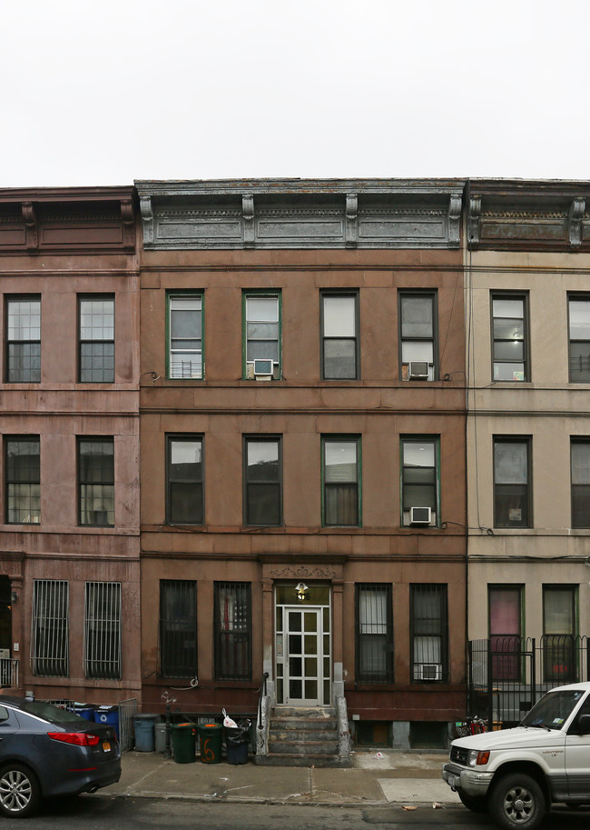 1316 Halsey St in Brooklyn, NY - Building Photo - Building Photo