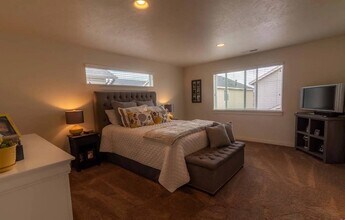 21169 SE Azalia Ave in Bend, OR - Building Photo - Building Photo