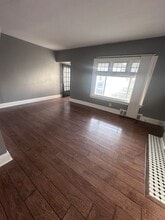 4915 E 109th St in Garfield Heights, OH - Building Photo - Building Photo