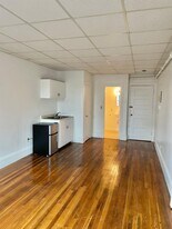 854 Beacon St, Unit 13 in Boston, MA - Building Photo