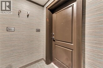 460 Dundas St E in Hamilton, ON - Building Photo - Building Photo