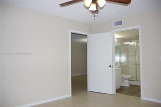 9511 Weldon Cir in Tamarac, FL - Building Photo - Building Photo