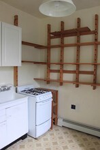 208 Summit Ave-Unit -2B in Fort Washington, PA - Building Photo - Building Photo