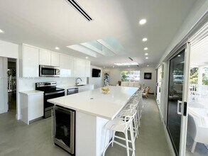 96180 Overseas Hwy in Key Largo, FL - Building Photo - Building Photo