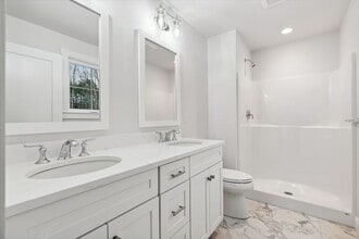6 Hoxton Ln in Kennebunk, ME - Building Photo - Building Photo