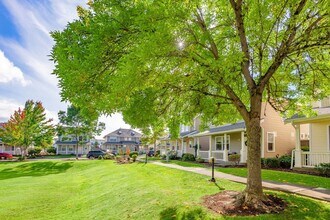 Washington Court Residential in Sumner, WA - Building Photo - Building Photo