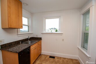 2052 Jones St in San Francisco, CA - Building Photo - Building Photo