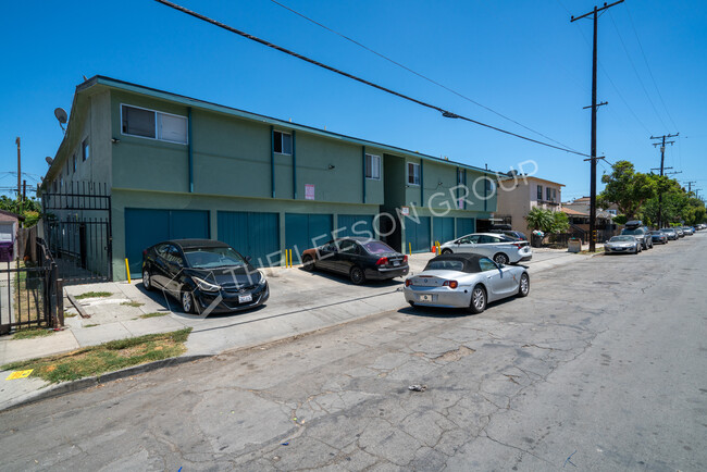 1042-1050 Gaviota Ave in Long Beach, CA - Building Photo - Building Photo