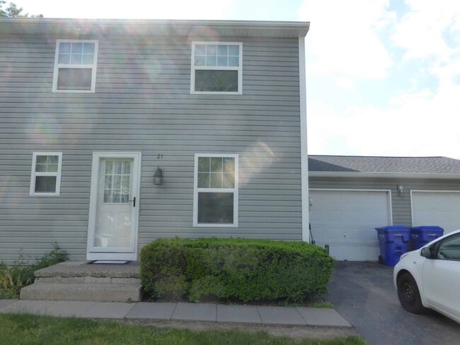 property at 21 Teakwood Ln