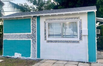 802 Lytle St in West Palm Beach, FL - Building Photo - Building Photo