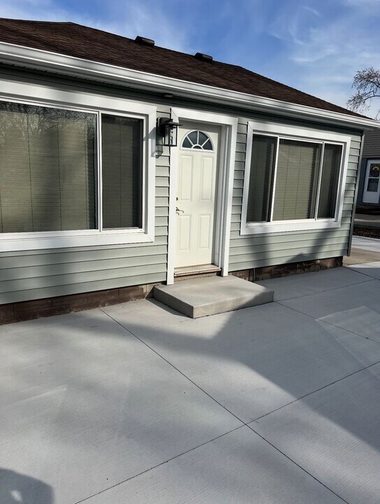 3293 Talbot St in Troy, MI - Building Photo