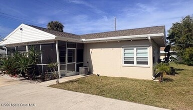 325 S Brevard Ave in Cocoa Beach, FL - Building Photo - Building Photo