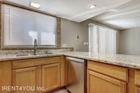 6694 N 43rd Ave photo'