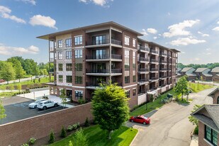 The Landing at Lakewood Harbour in Lexington, KY - Building Photo