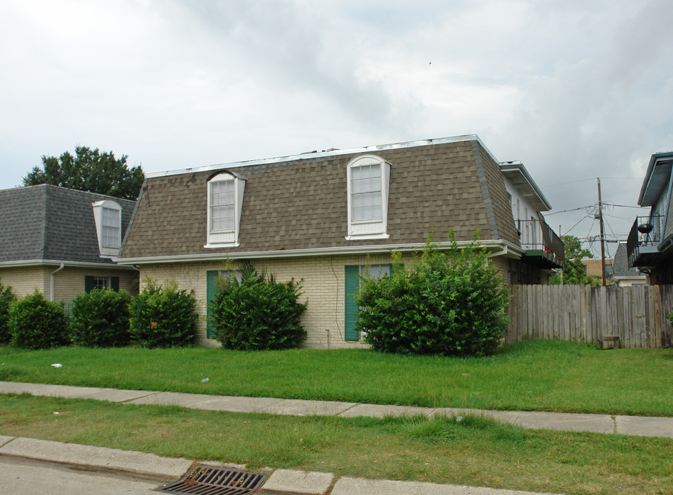 3002 Houma Blvd in Metairie, LA - Building Photo