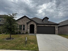 1613 Pne Vly Dr in Haslet, TX - Building Photo