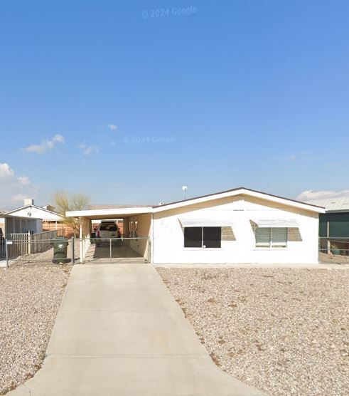 property at 847 Roadrunner Dr