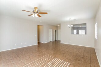 1103 W Vineyard Rd in Phoenix, AZ - Building Photo - Building Photo