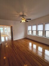 4826 W Henderson St in Chicago, IL - Building Photo - Building Photo
