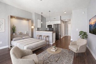 445 Island Ave in San Diego, CA - Building Photo