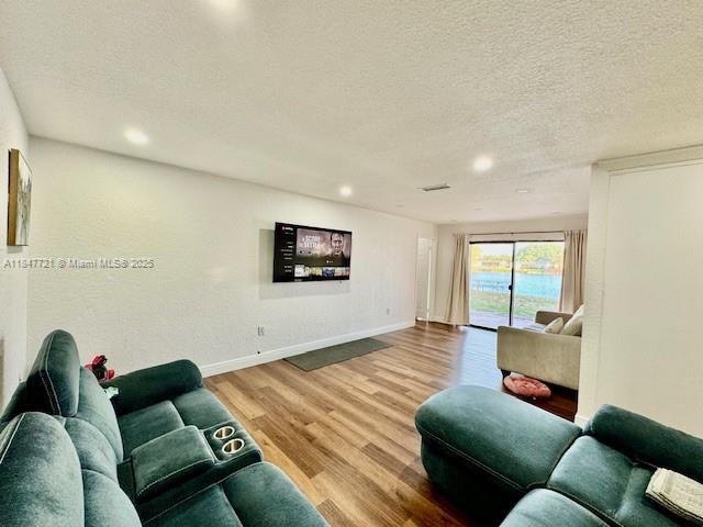 8940 NW 7th Ct in Pembroke Pines, FL - Building Photo - Building Photo