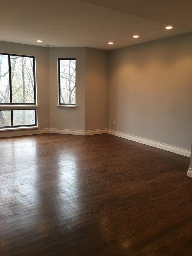 999 Whalley Ave in New Haven, CT - Building Photo - Building Photo