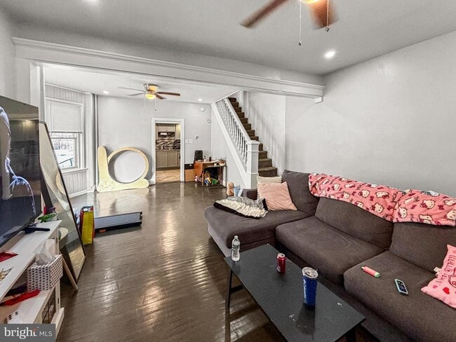 property at 413 Walnut St