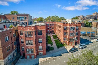 2903 N Clark St, Unit G in Chicago, IL - Foto de edificio - Building Photo