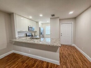 3100 N Dixie Hwy in Boca Raton, FL - Building Photo - Building Photo