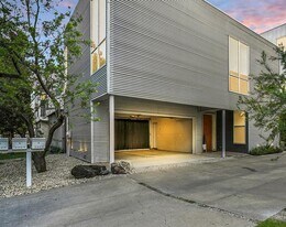 2325 Rusk Pl in Dallas, TX - Building Photo