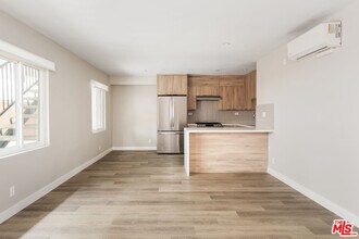1307 Tamarind Ave in Los Angeles, CA - Building Photo - Building Photo