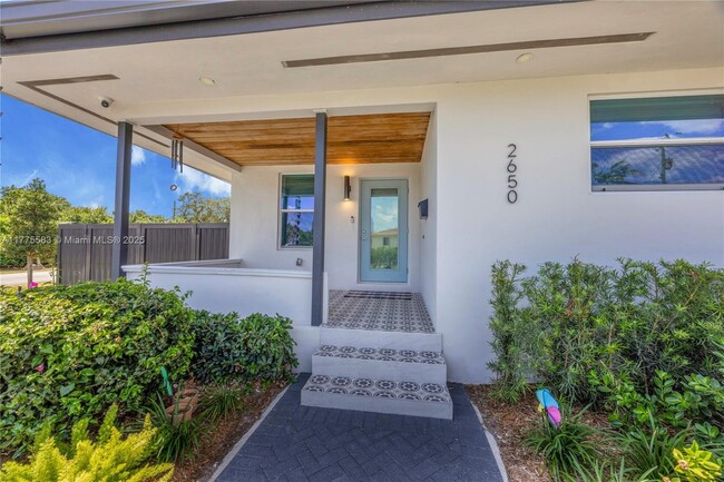 2650 SW 65th Ave in Miami, FL - Building Photo - Building Photo