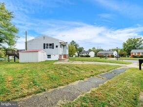 4001 Starbrook Rd in Randallstown, MD - Building Photo - Building Photo