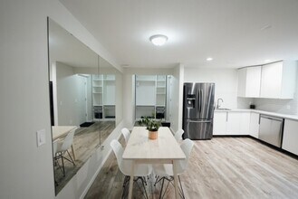 11792-1237A 237a St in Maple Ridge, BC - Building Photo - Building Photo