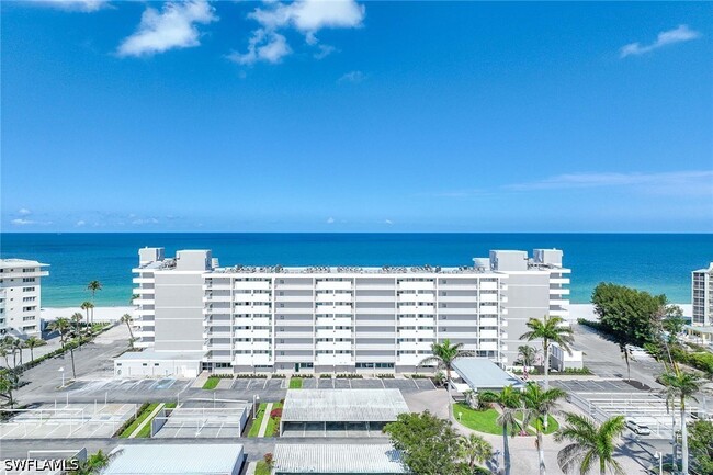 property at 3443 Gulf Shore Blvd N
