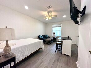 4262 W Main St in Jupiter, FL - Building Photo - Building Photo