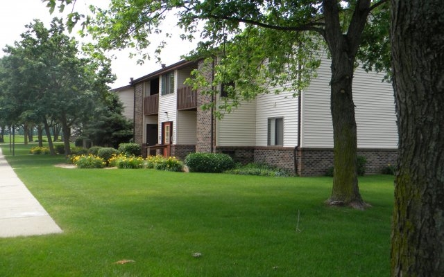Hidden Harbor Villas in Three Oaks, MI - Foto de edificio - Building Photo