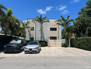 1955 NE 4th St in Deerfield Beach, FL - Building Photo - Building Photo