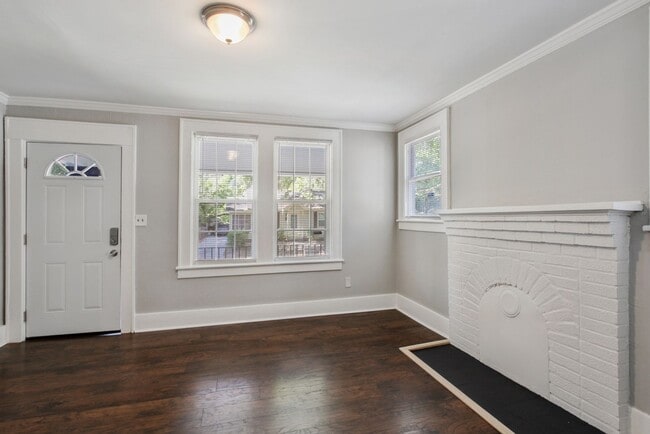 1334 E Waldburg St in Savannah, GA - Building Photo - Building Photo